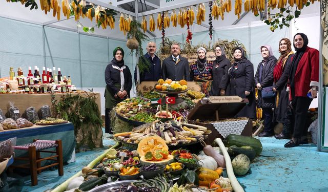 Vali Baydaş, Rize Gastronomi Günleri'ni ziyaret etti