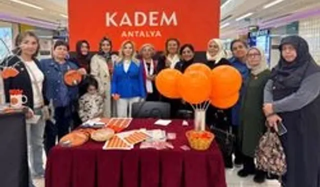 AK Kadınlar turuncu rozetle farkındalık oluşturdu