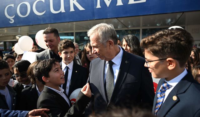 Mansur Yavaş, Çocuk Meclisi’nin 30. dönem mazbata törenine katıldı