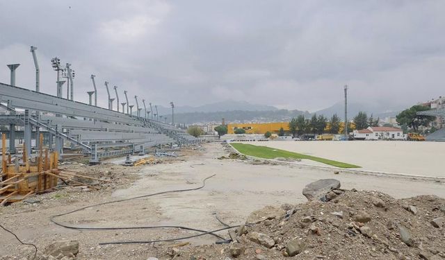 Adnan Menderes Stadı'nın Şubat'a yetişmesi bekleniyor