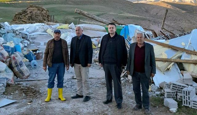 AK Parti İlçe Başkanı Halil Etili: Zarar gören vatandaşları ziyaret ettik