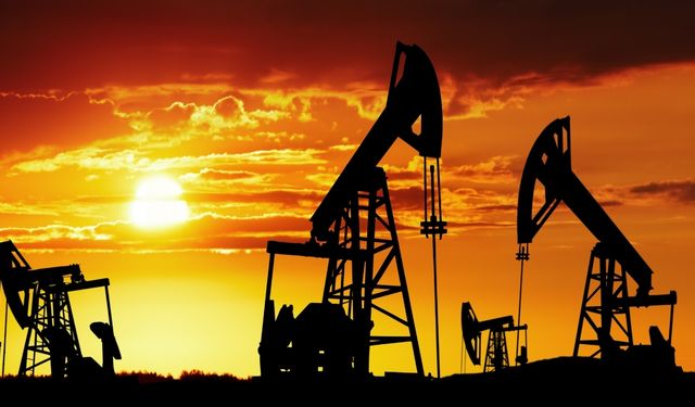 Brent petrolün varili 62,15 dolardan işlem görüyor