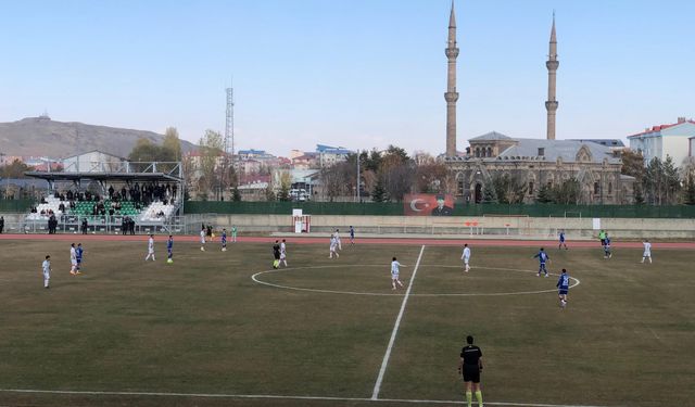 Kars 36 Spor, sahasında Serhat Ardahanspor’a 2-1 mağlup oldu