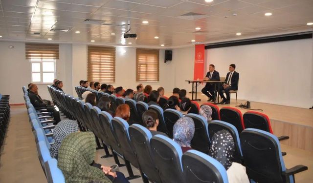 Kağızman ilçe personelleri genel değerlendirme toplantısı gerçekleştirildi