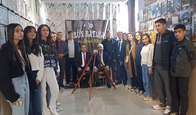 Öğrencilerden Attilâ İlhan’a anlamlı anma