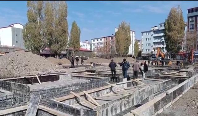 Kars’ta eğitime yeni yatırım: Şehit Okan Koç Ortaokulu ve Spor Salonu’nun temeli atıldı