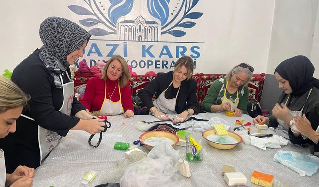 Gazi Kars Kadın Kooperatifi Keçe Projesi'ne önemli bir adım attı