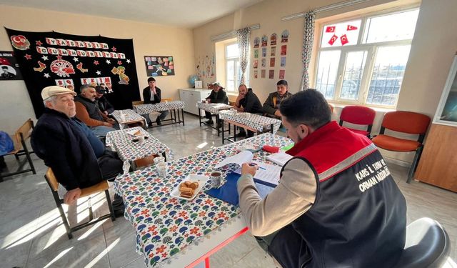 Kars’ta “buzağı kayıplarının azaltılması ve üreme verimliliğinin artırılması” eğitimi sürüyor