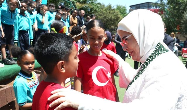 Emine Erdoğan: Afrikalı çocuklarımızla buluşmaktan mutluluk duydum