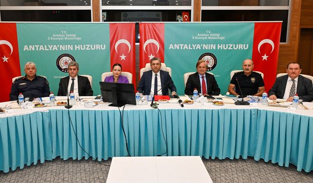 Antalya’da kış mevsimi trafik tedbirleri toplantısı gerçekleştirildi