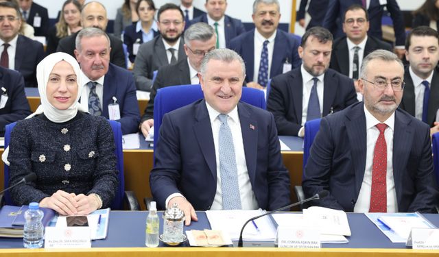 Bak'tan Kırmızı Kart'a "VAR'dan döner" Cevabı