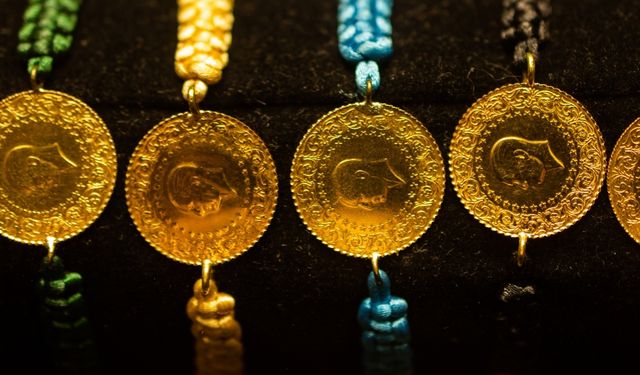 Gram altın haftaya düşüşle başladı: 5 bin 528 lira