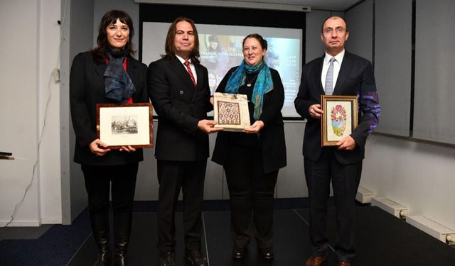 SDÜ eserleri Yûnus Emre Enstitüsü Berlin merkezi'nde