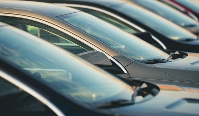 Otomobil ve hafif ticari araç pazarı 10 ayda yüzde 10 büyüdü