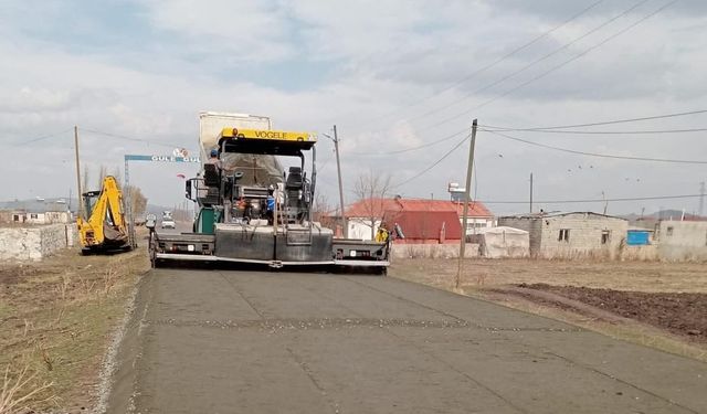 Kars Merkez Dikme Köyü’nde Beton Yol Projesi başladı