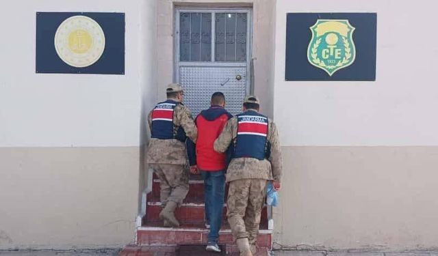 Kars’ta “şantaj” suçundan aranan şahıs yakalandı