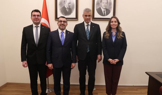 Kars Heyetinden Sağlık Bakanı Memişoğlu’na Ziyaret