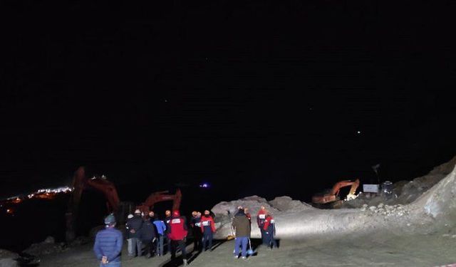 Sivas’ta maden ocağında göçük: 1 kişi için arama çalışması sürüyor