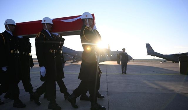 Türkiye şehitlerini uğurluyor: 20 kahraman asker için tören