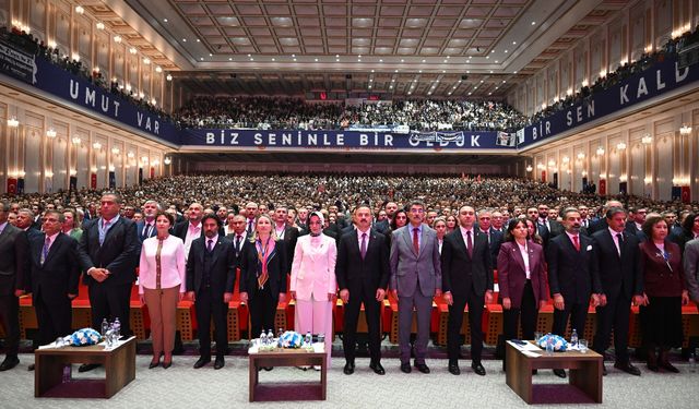 A Parti 1 yaşında; Ağıralioğlu: Millet, kendi kaderine el koymak için Anahtar Parti’yi kurdu