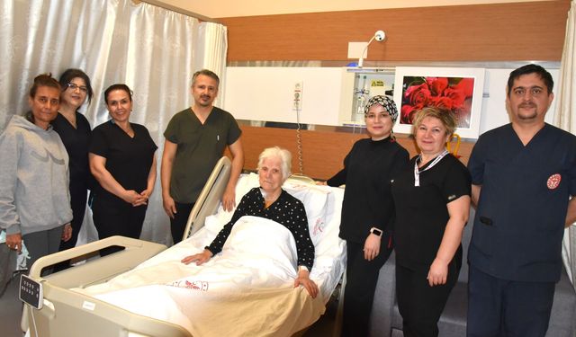 90 yaşındaki hastaya Çanakkale’de hayat kurtaran koroner bypass ameliyatı