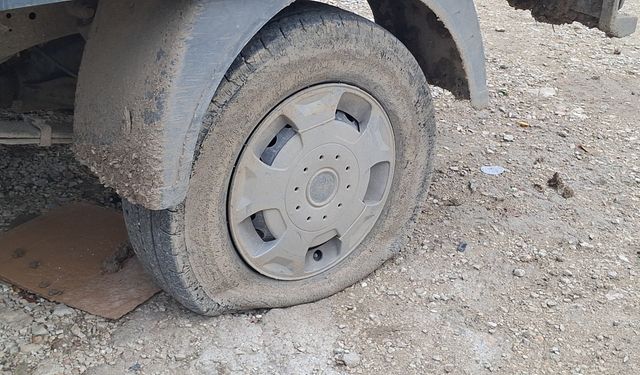 Beypazarı'nda çok sayıda aracın lastiği kesildi