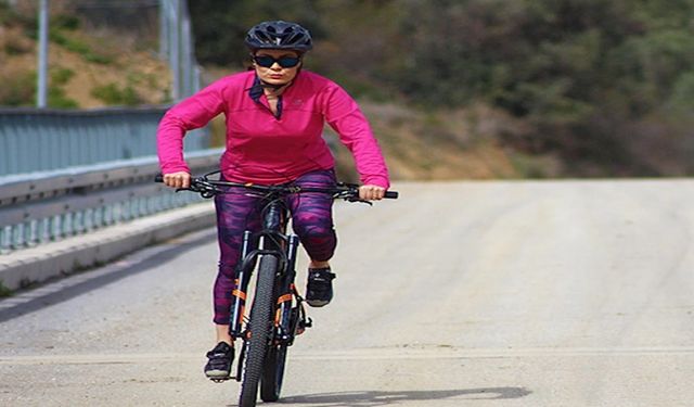 Kepez’de kadınlara özel bisiklet eğitimi