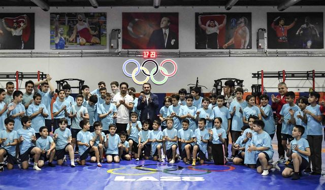 Askİ Spor Kulübü’nden rekorlarla dolu bir yıl: 4 binin üzerinde sporcu çocuk, 417 madalya, 3 dünya, 1 Avrupa rekoru