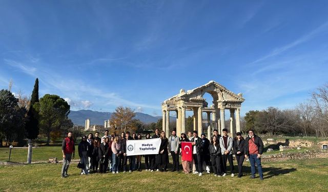 ADÜ öğrencileri, Afrodisias’ta kültürel miras yolculuğuna çıktı