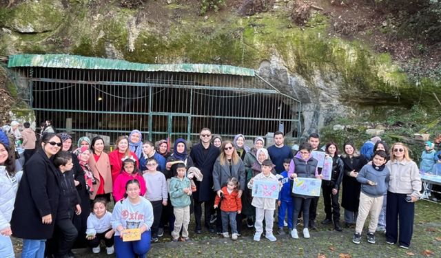 60 özel gereksinimli çocuk ve bireyle atölye karnavalı yapıldı