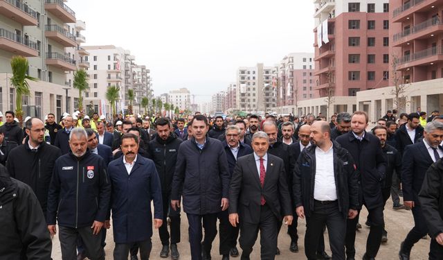Bakan Kurum: “Asrın inşasıyla Hatay yeniden çiçek açıyor”