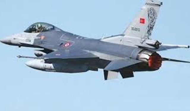 Ankara’da F-16 uçuşları sırasında yüksek ses uyarısı yapıldı