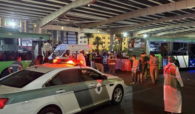 Mekke’de Türk kafilesine otobüs çarptı: 1 ölü, 2 yaralı