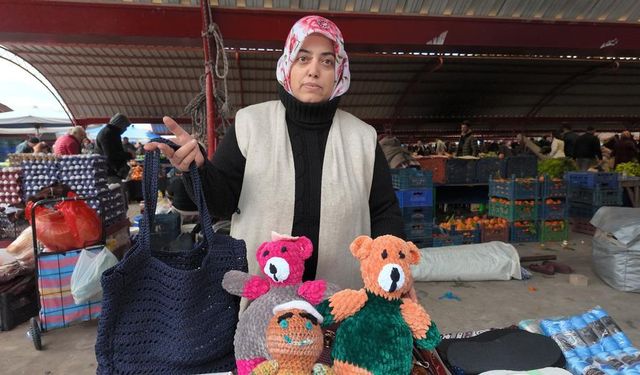 Efekent Pazarı'nda örgü ürünler büyük ilgi görüyor