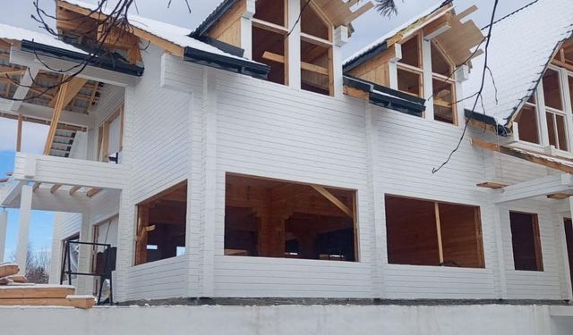 Arpaçay Kütük Ev’in son görünümü görenleri hayran bıraktı