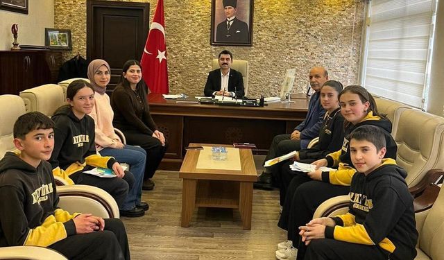 Kaymakam Tutal’dan "Tertemiz Yarınlar" elçilerine tam not