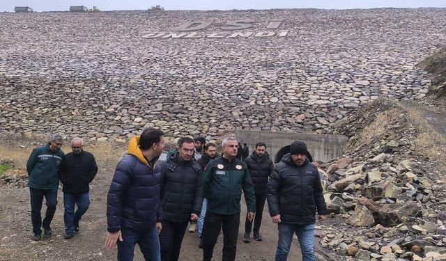 DSİ 24. Bölge Müdürü Serdar Kotan, Iğdır Ünlendi Barajı ve Tuzluca Barajı inşaatında incelemelerde bulundu