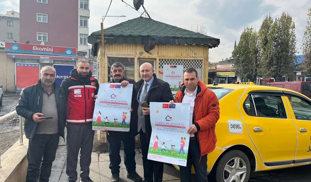 Kars'ta 'Koruyucu Aile' seferberliği: Toplu taşımada farkındalık afişleri