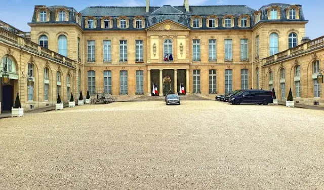 Fransa'da bu kez Elysee Sarayı’nda hırsızlık: Gümüş eşyalardan sorumlu görevli tutuklandı