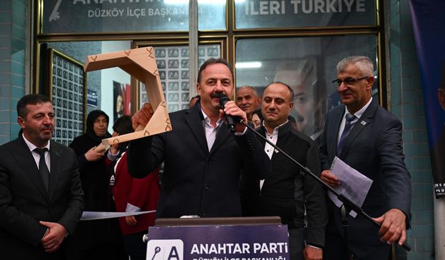 Yavuz Ağıralioğlu: Bir iskemleyle alırım sizden memleketi