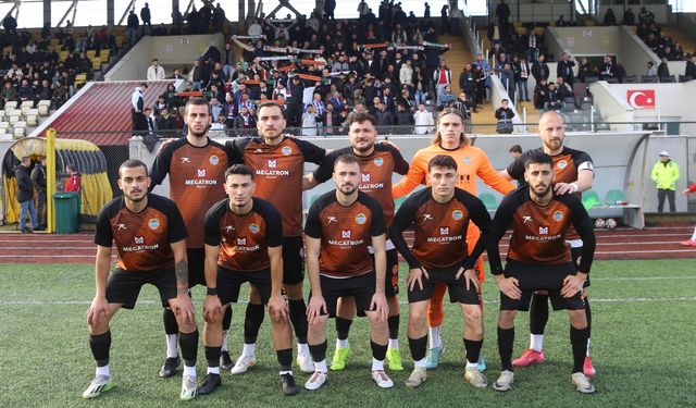 Murgul Belediyespor 3 puanı 3 golle aldı