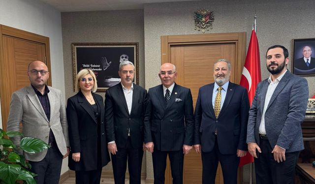 UTSAF’tan MHP Genel Başkan Yardımcısı Karakaya’ya ‘Sağlık Turizmi Zirvesi’ teşekkürü