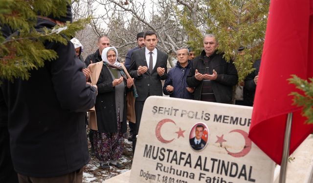 Kaymakam şehit kabrine ve ailesine ziyarette bulundu