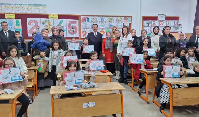 Okullarda karne heyecanı yaşandı