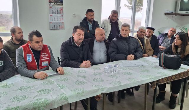 Belediyeden Kızılcasöğüt Mahallesinde toplantı