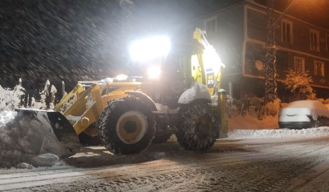 Bir günde 457 mahalle yolu ulaşıma açıldı