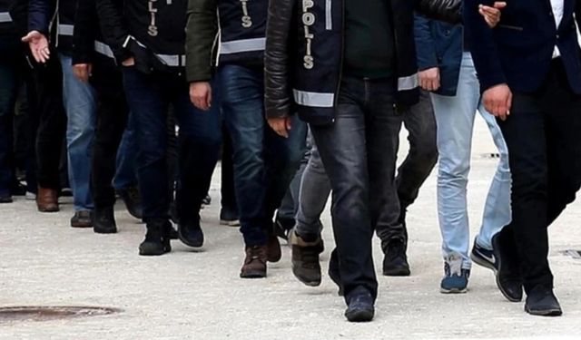 FETÖ’ye yönelik 34 ilde operasyon: 77 şüpheli yakalandı