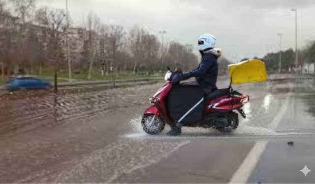 Çanakkale ve Denizli’de olumsuz hava nedeniyle motosiklet ve motokuryelere trafik yasağı