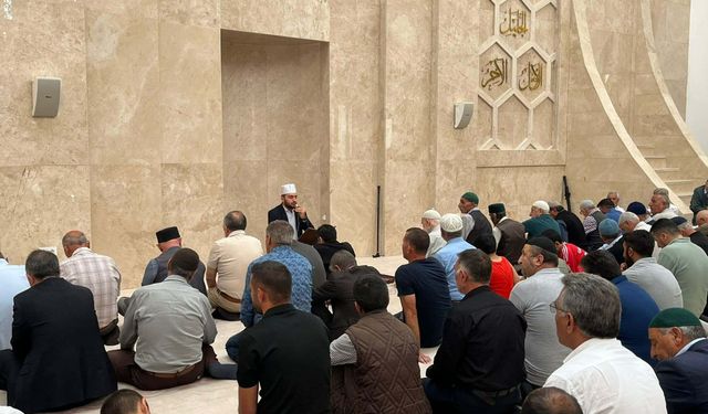 Kars’ta Miraç Kandili dualarla idrak edildi