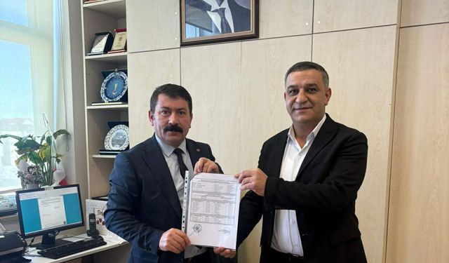 Bakkallar Odası Başkanı Murat Bakırhan Mazbatasını Aldı